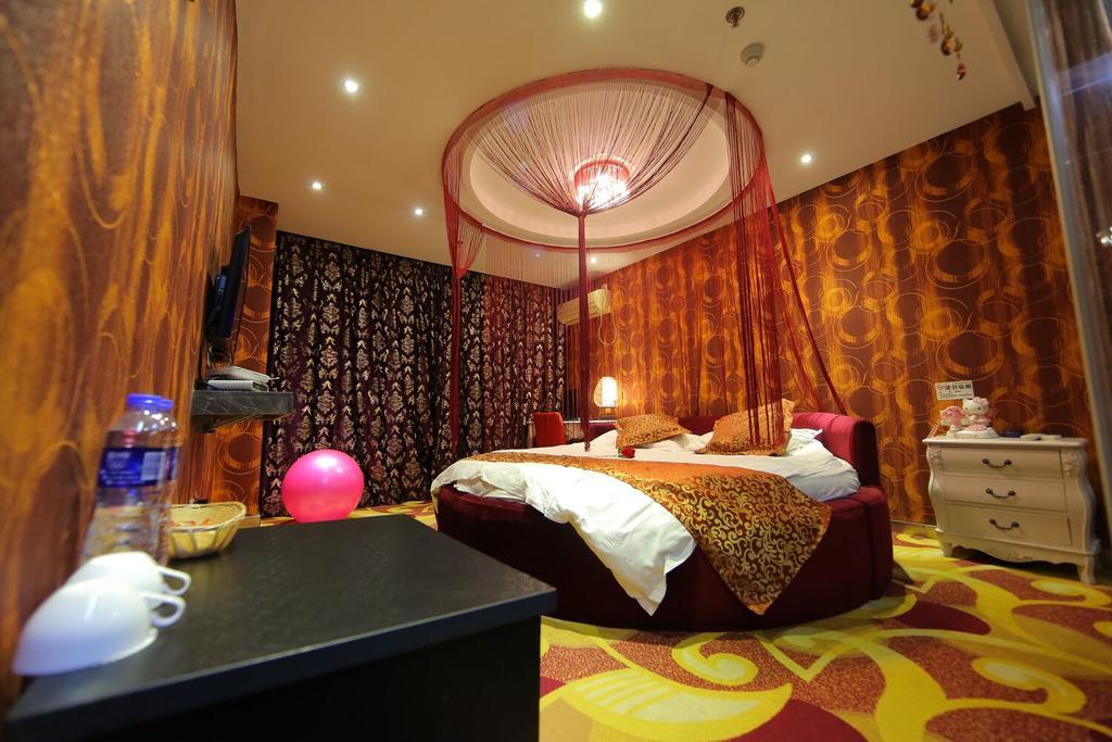 Zhuimei Theme Hotel Suzhou  Exteriör bild
